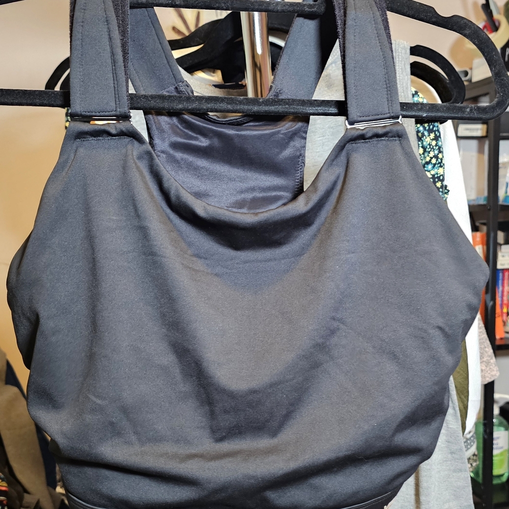 3 For $30🌼🌼 Stylish Black Women's Sport Bra